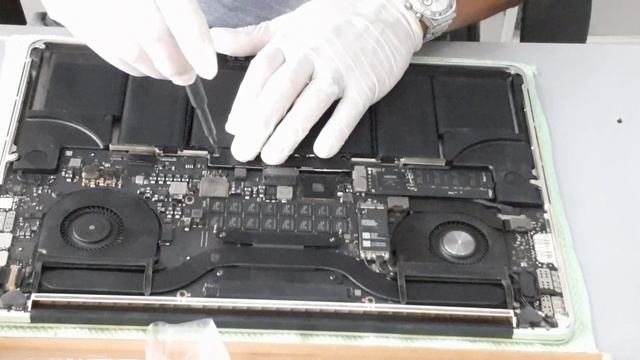 MacBook Pro Retina A1398 15inç Batarya-Pil Değişim Tamir Servis смотреть онлайн