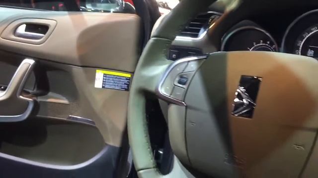 Fiat Tipo 2016 vs DS 4 2016 смотреть онлайн
