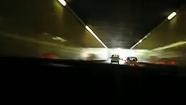 Ford LTD Brougham 1972 351W in de maastunnel Rotterdam смотреть онлайн