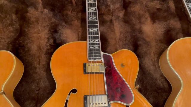 Gibson Super 400 CES 1955 vs 1961 Part 1 (intro) Part 2 (sound sample) смотреть онлайн