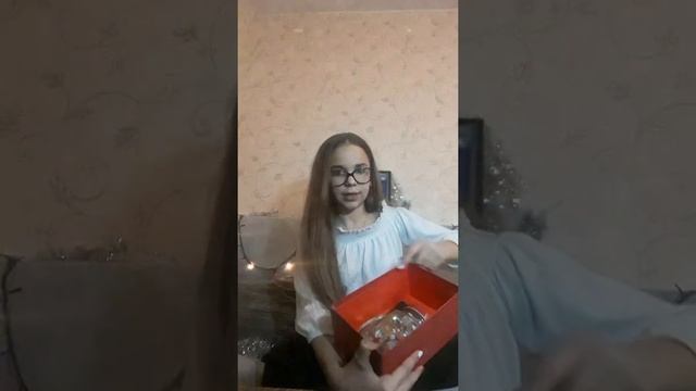 Подарки родным и друзьям на НОВЫЙ ГОД!!!??? смотреть онлайн