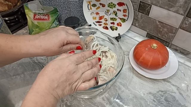 СУГУДАЙ‼️Выпросила РЕЦЕПТ у соседа -рыбака ?и теперь готовлю МАРИНОВАННУЮ рыбку только так!!!? смотреть онлайн