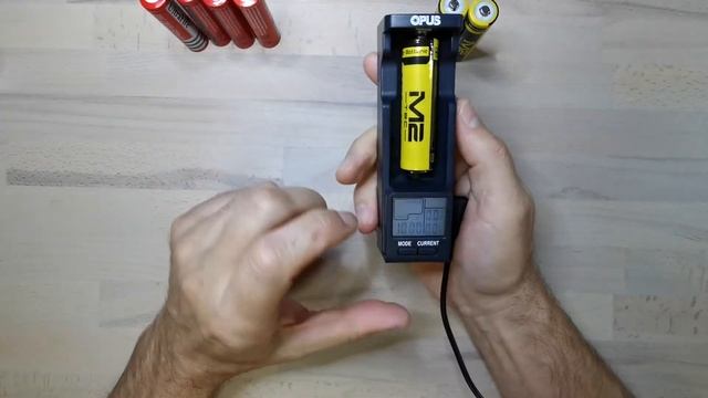 Тест зарядки OPUS BT-C100. Интеллектуальное зарядное устройство. Просто супер! Li Ion 18650 Akku смотреть онлайн