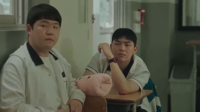 Дорама: Слабый герой смотреть онлайн