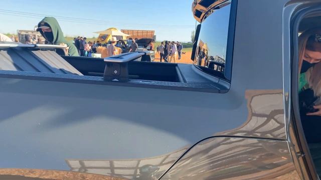 Rivian R1T | Launch Green