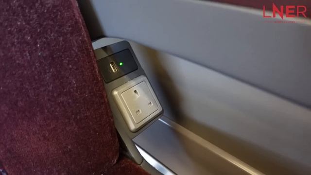 British Train BATTLE - First Class LNER vs Budget Lumo смотреть онлайн