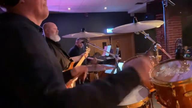 Edgar Winter cover, Frankenstein смотреть онлайн