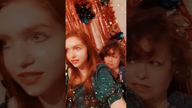 С_Наступающим_Новым_Годом._Мои_Любимые_.__Кристи_Карамелька_01012024164125_MPEG-4 (720p) смотреть онлайн