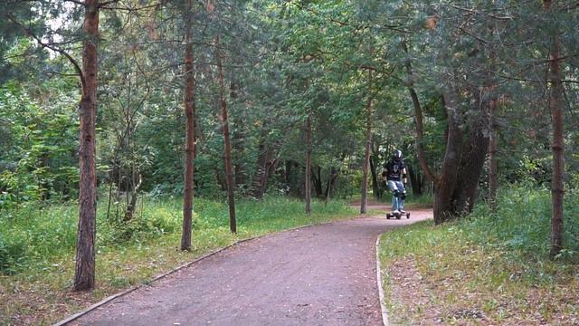 Offroading electric skateboard, insane power 3000 watt! смотреть онлайн