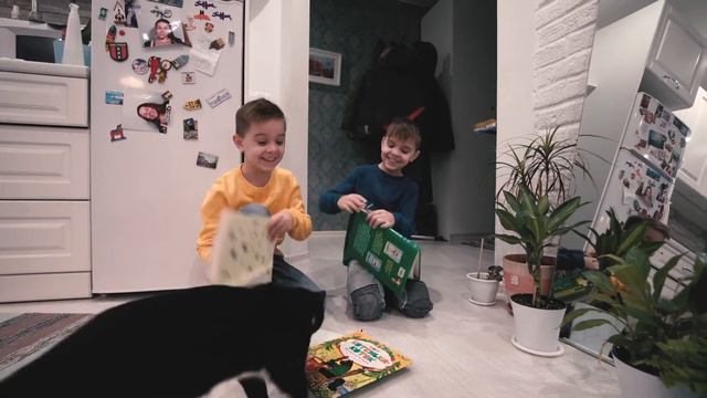 Буктрейлер. Захар и Егор Шулеповы: "Что такое хорошо и что такое плохо" смотреть онлайн