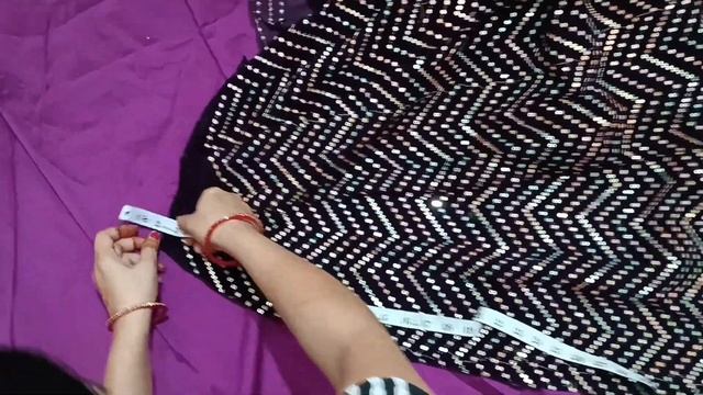 How to make Wedding lehenga with cancan | Lehenga choli cutting stitching смотреть онлайн