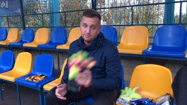 Футбольные вратарские перчатки (+розыгрыш перчаток с автографом футболиста ФК Реал Мадрид) смотреть онлайн