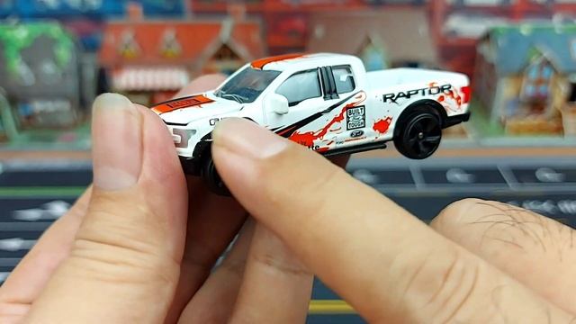 รถเหล็ก Hotwheels VS Majorette Ford Raptor|C2Kun смотреть онлайн