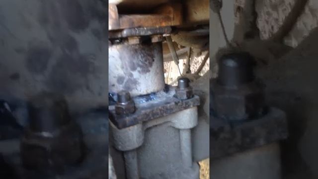 Замена подушки рессор Howo смотреть онлайн