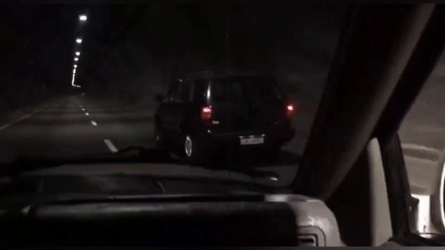 2 Chevrolet Blazer DLX - 1996/97 4.3V6 Cinza Blanc e 1996/96 2.2 EFI Branco Mahler na noite Carioca смотреть онлайн