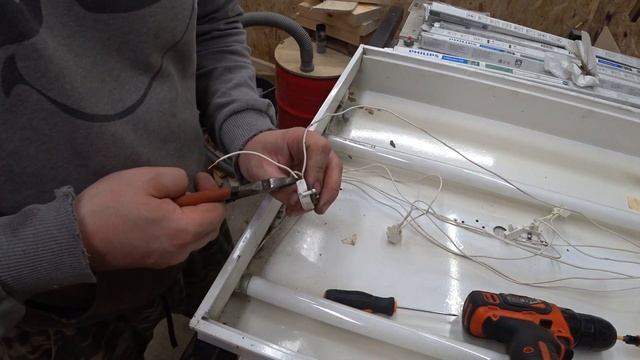 Не выбрасывайте старые светильники не посмотрев это! смотреть онлайн