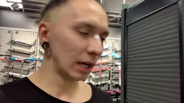 ПЕРЕСОБРАЛ КАСТОМ ИЗ МУСОРА В КАСТОМ МЕЧТЫ//ВЛОГ СЁРДЖИ