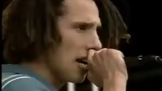 Rage Against The Machine - Killing In The Name - 1993.mp4 смотреть онлайн
