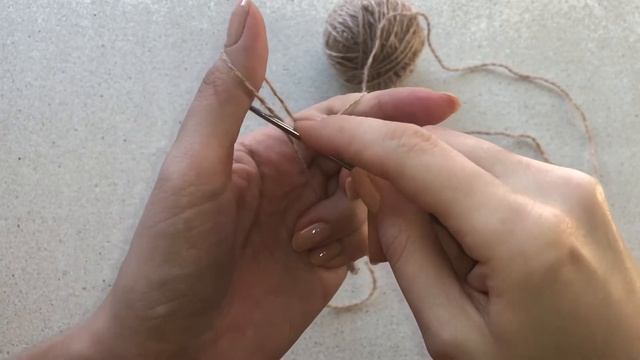 Урок 1. Как набрать петли. Уроки вязания спицами для начинающих с нуля от Счастливой Улитки смотреть онлайн