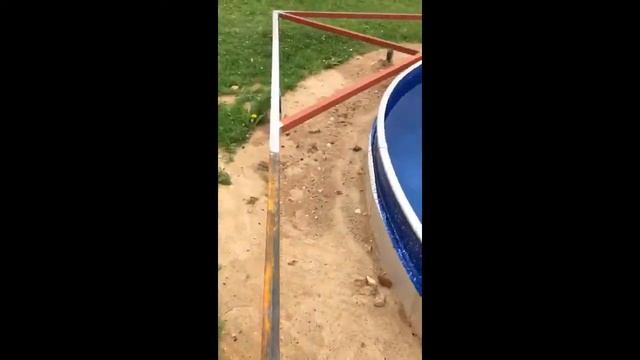 подиум у бассейна смотреть онлайн