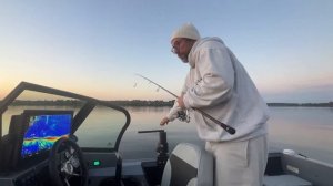 Показываю жене как ловить с паноптиксом