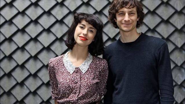 Gotye feat. Kimbra - Somebody that I used to know HQ смотреть онлайн