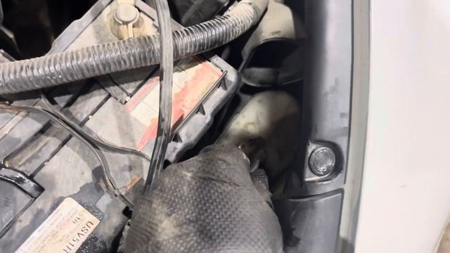 Honda Civic VIII 4D замена ламп ближнего света. смотреть онлайн
