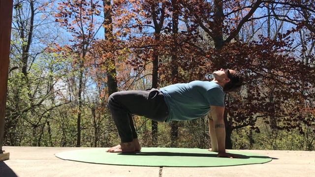 EXPLORE NATURAL MOVEMENT Crawling Workout (BEGINNER FRIENDLY) смотреть онлайн