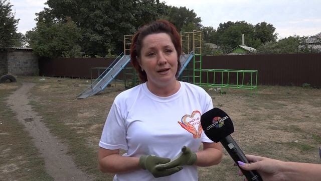 Волонтеры Уборка детской площадки смотреть онлайн