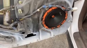 Замена штатных динамиков в Toyota mark 2 на DL audio barracuda 165
