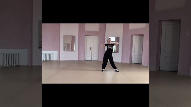 “DANCER” - онлайн занятия (танцуй дома) смотреть онлайн