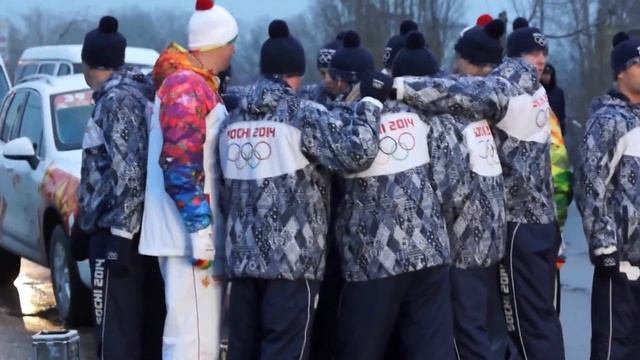 Как зажигали потухший факел с Олимпийским огнем #СаратовОгонь смотреть онлайн