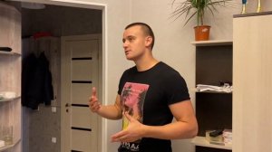 Учимся играть в дартс. Выпуск #1. Оптимальная стойка при броске. (feat. Антон Колесов) | Верховский