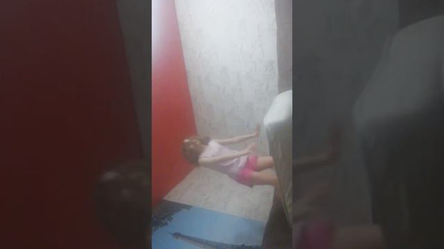 Как сделать из матраса батут!?!?! Какие трюки можно сделать??? 🤨 смотреть онлайн