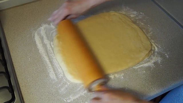 Синнабон - булочки с корицей и сливочной помадкой ✨ смотреть онлайн