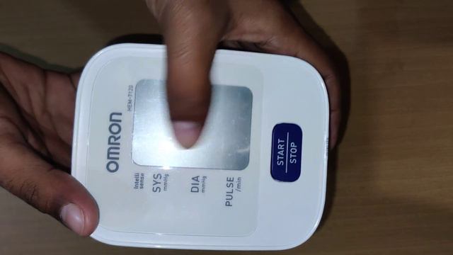 Unboxing of OMRON 7120 BP monitor смотреть онлайн