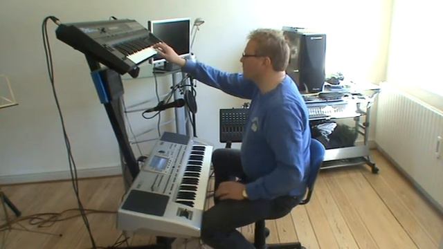 My self playing slow pop on Korg Pa 80 and Roland D-50 смотреть онлайн