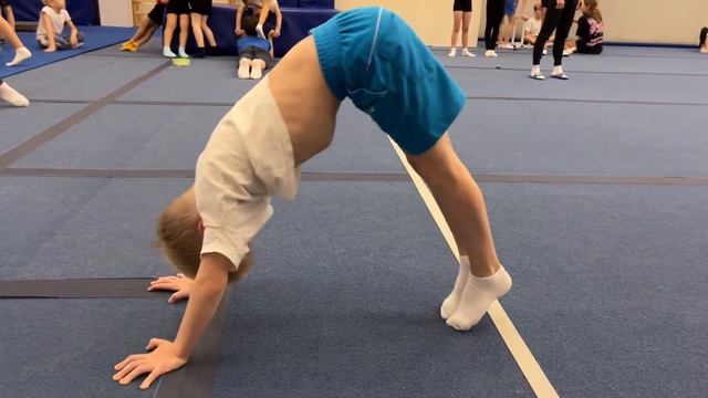 Отжимания с головы смотреть онлайн