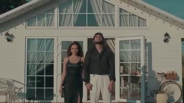 Музыкальный клип . смотреть онлайн