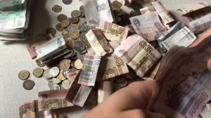 Открытие копилки! - Первое видео.