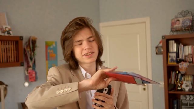 Сдал ЕГЭ по ЛИТЕРАТУРЕ на 97 БАЛЛОВ // Как сдать ЕГЭ? смотреть онлайн