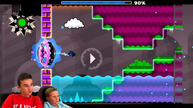 ЧТО ТВОРИТ БОГДАН?! ПРОШЁЛ INSANE УРОВЕНЬ ? Geometry Dash смотреть онлайн