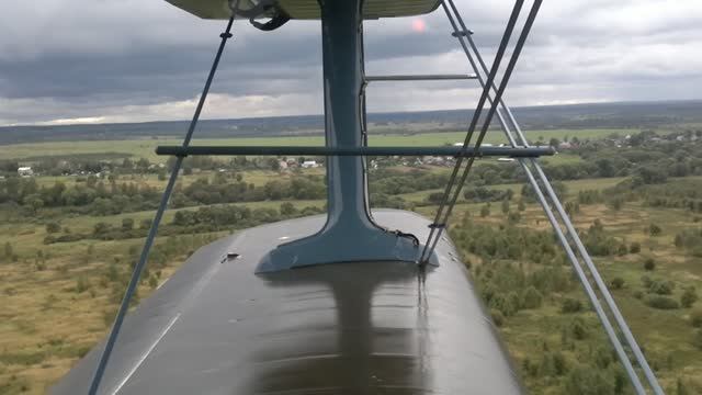 Ан-2 RF-36091 Посадка на аэродроме Алферьево
2016 год смотреть онлайн