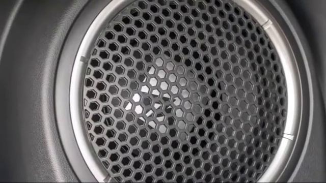 Mitsubishi outlander 2018 vs Mitsubishi pajero 2017. смотреть онлайн