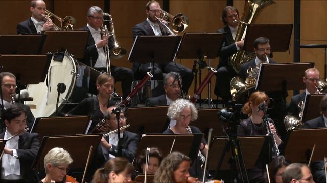 Aram Khachaturian, Sabre Dance смотреть онлайн