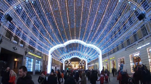 Куда сходить в Питере Зимой? На новогоднюю ярмарку на Манежной площади! смотреть онлайн