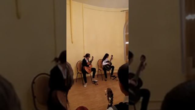 Первое выступление Гитара Мамаева Максалина-Макси Москва смотреть онлайн
