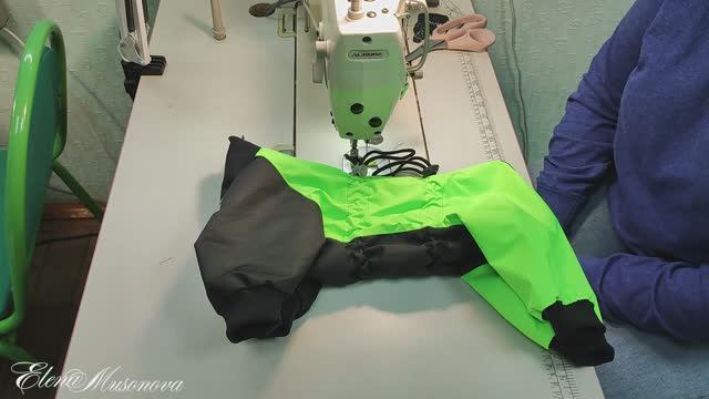 Комбинезон для собак самок "POOO" смотреть онлайн