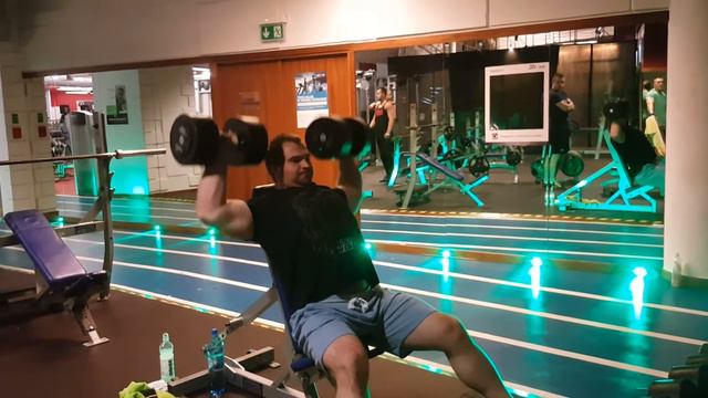22 reps 50kg / 110 lbs dumbbell shoulder press (road to 30) смотреть онлайн