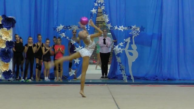 Оноприенко Виктория мяч 2003 смотреть онлайн